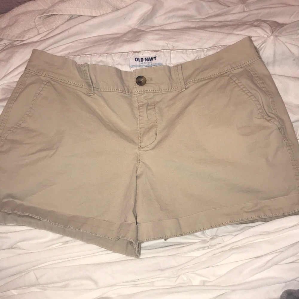 Old Navy tan shorts
